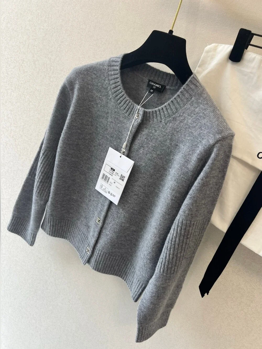 CHANEL Gray Cashmere Crewneck Cardigan